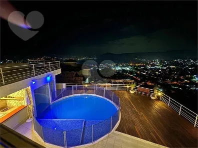 Casa de Condomínio com 4 Quartos à venda, 420m² no Piratininga, Niterói