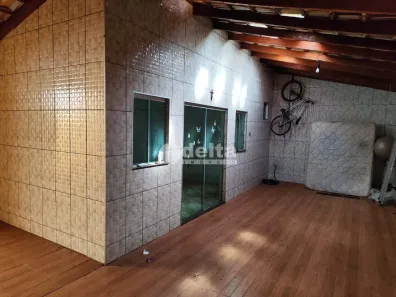 Casa com 3 Quartos à venda, 150m² no Maravilha, Uberlândia