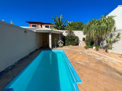Casa com 3 Quartos para alugar, 122m² no Jardim Atlântico Oeste (Itaipuaçu), Maricá