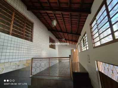 Casa com 3 Quartos à venda, 530m² no Milionários (Barreiro), Belo Horizonte