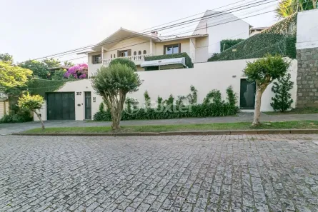 Casa com 4 Quartos à venda, 640m² no Três Figueiras, Porto Alegre