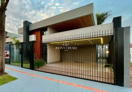 Casa com 3 Quartos à venda, 185m² no Jardim Iguaçu, Maringá