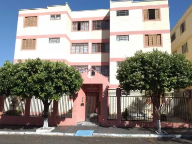 Apartamento com 2 Quartos à venda, 55m² no Jardim Brasil (Vila Xavier), Araraquara