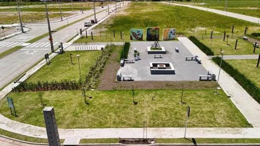 Lote/Terreno à venda, 300m² no Araçatuba, Imbituba