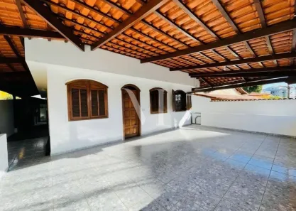 Casa com 4 Quartos à venda, 160m² no Novo Eldorado, Contagem