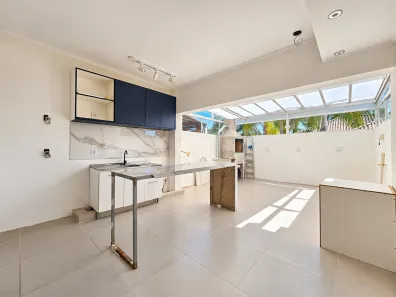 Casa de Condomínio com 2 Quartos à venda, 85m² no Humaitá, Porto Alegre