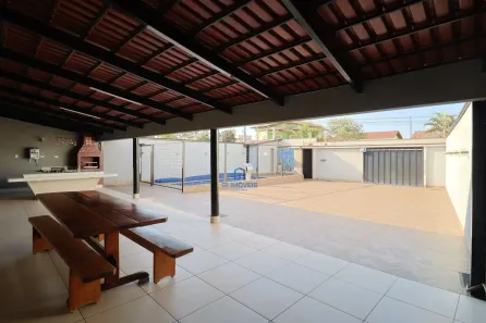 Casa com 5 Quartos à venda, 257m² no Parque das Flores, Goiânia