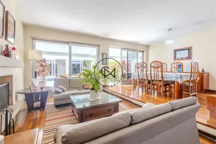 Sobrado com 5 Quartos à venda, 316m² no Vila Madalena, São Paulo