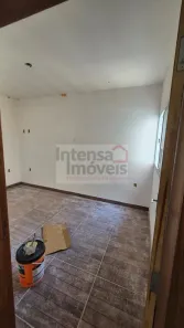 Casa com 2 Quartos à venda, 72m² no Conjunto Habitacional Terra dos Ipês I (Sul), Pindamonhangaba