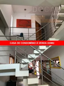 Casa de Condomínio com 3 Quartos à venda, 220m² no Morada dos Pássaros, Taboão da Serra