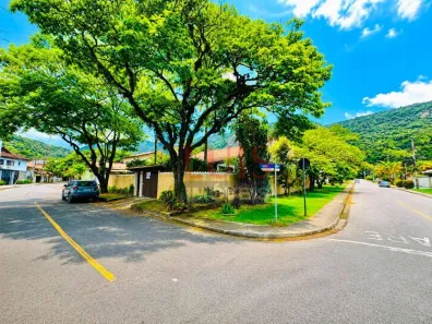 Casa com 3 Quartos à venda, 600m² no Itaipu, Niterói