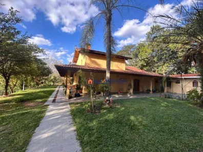 Fazenda/Sítio com 8 Quartos à venda, 1000m² no Cachoeira, Atibaia