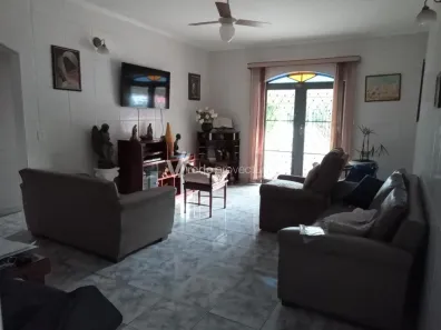 Casa com 3 Quartos à venda, 143m² no Cambuí, Campinas