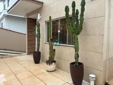 Casa com 3 Quartos à venda, 156m² no Jardim Amaryllis, Poços de Caldas