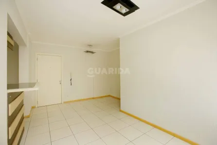 Apartamento com 3 Quartos para alugar, 66m² no Partenon, Porto Alegre