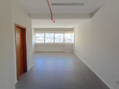 Sala Comercial para alugar, 52m² no Partenon, Porto Alegre