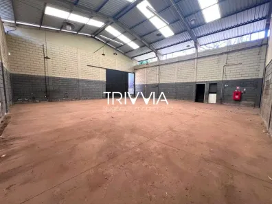 Galpão/Depósito/Armazém para alugar, 447m² no Distrito Industrial, Uberlândia