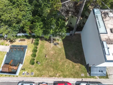 Lote/Terreno à venda, 193m² no Campo Comprido, Curitiba
