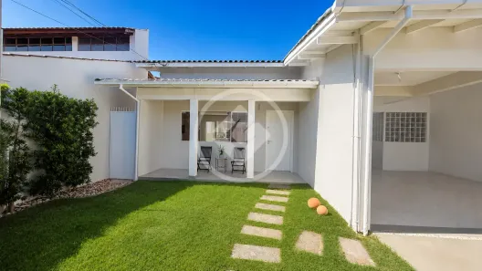 Casa com 3 Quartos à venda, 170m² no Itacorubi, Florianópolis