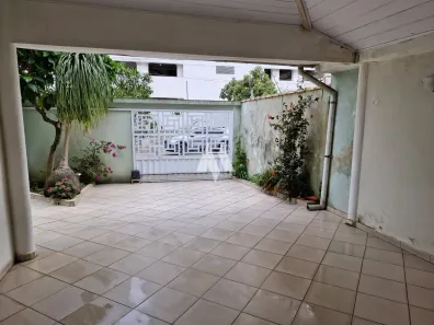 Sobrado com 3 Quartos à venda, 250m² no Ponta da Praia, Santos