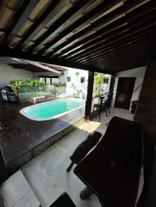 Casa com 4 Quartos à venda, 300m² no Candelária, Natal