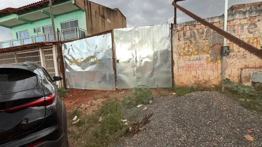 Galpão/Depósito/Armazém à venda, 300m² no Chácaras Coimbra, Águas Lindas de Goiás