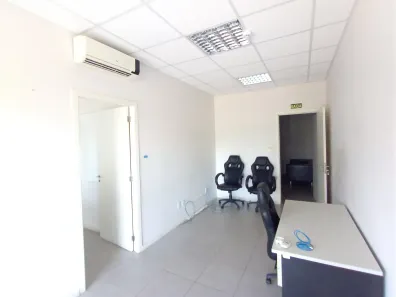 Sala Comercial para alugar, 318m² no São João Batista, São Leopoldo