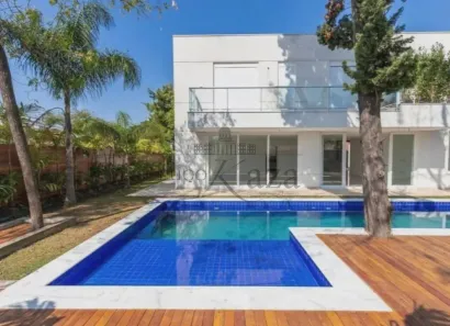 Sobrado com 4 Quartos à venda, 786m² no Parque Colonial, São Paulo