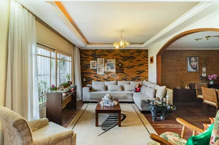 Casa com 3 Quartos à venda, 224m² no Espírito Santo, Porto Alegre