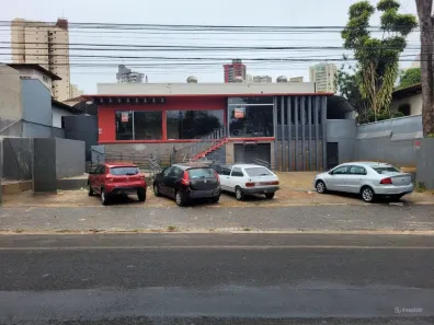 Ponto Comercial para alugar, 700m² no Osvaldo Rezende, Uberlândia