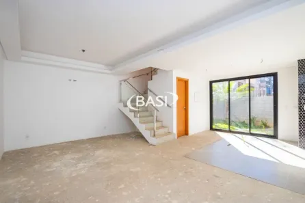 Casa de Condomínio com 3 Quartos à venda, 112m² no Santa Cândida, Curitiba
