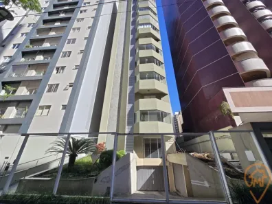 Apartamento com 3 Quartos para alugar, 146m² no Água Verde, Curitiba