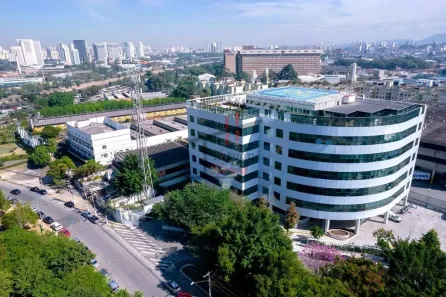 Prédio Comercial para alugar, 820m² no Ponte Pequena, São Paulo