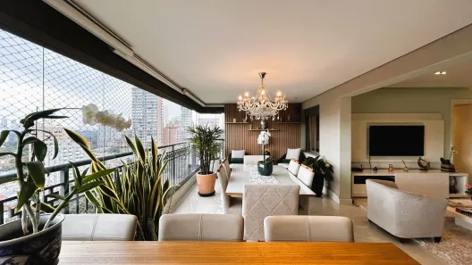 Apartamento com 3 Quartos à venda, 137m² no Santo Amaro, São Paulo