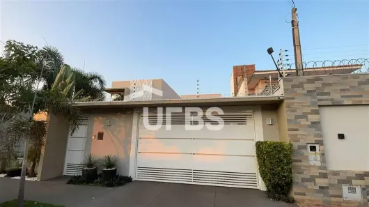 Casa com 3 Quartos à venda, 190m² no Plano Diretor Sul, Palmas
