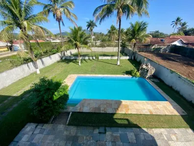 Casa com 3 Quartos para alugar, 200m² no Balneário Praia do Pernambuco, Guarujá