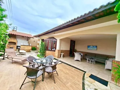 Casa com 3 Quartos à venda, 200m² no Engenheiro Luciano Cavalcante, Fortaleza