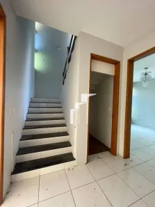 Casa de Condomínio com 4 Quartos à venda, 400m² no Horto, Teresina