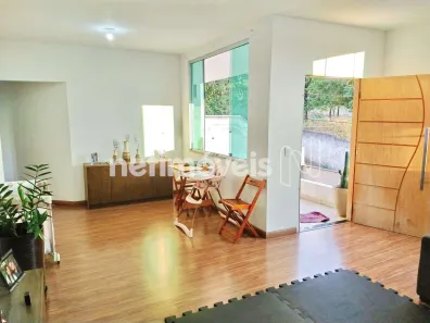 Casa com 3 Quartos à venda, 270m² no Alípio de Melo, Belo Horizonte