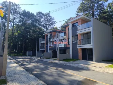 Casa de Condomínio com 3 Quartos à venda, 133m² no Santa Cândida, Curitiba