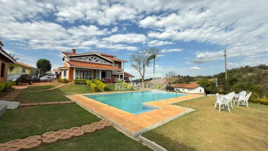 Fazenda/Sítio com 3 Quartos à venda, 1219m² no Bairro dos Pintos, Itatiba