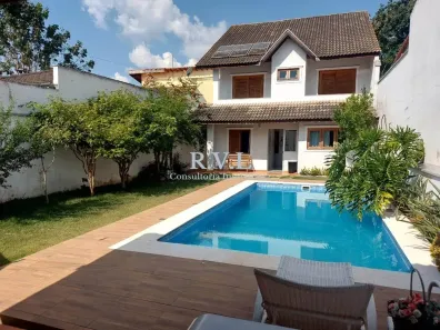 Sobrado com 4 Quartos à venda, 244m² no Vila Esperia ou Giglio, Atibaia