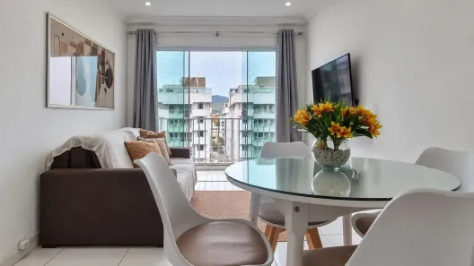Apartamento com 2 Quartos para alugar, 93m² no Parque das Palmeiras, Angra dos Reis