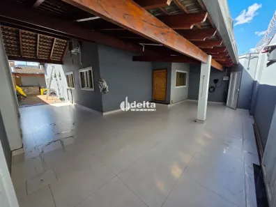 Casa com 3 Quartos à venda, 250m² no Jardim Europa, Uberlândia