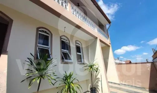 Sobrado com 4 Quartos à venda, 240m² no Vila Orozimbo Maia, Campinas