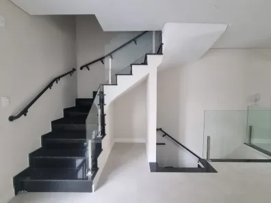 Casa de Condomínio com 2 Quartos à venda, 88m² no Ponta da Praia, Santos