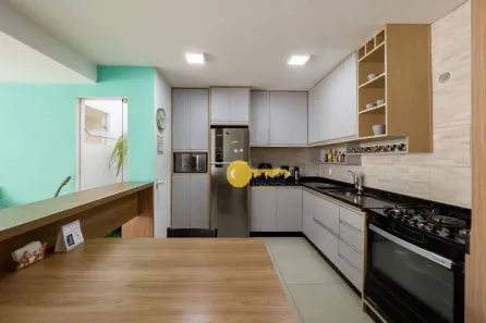 Sobrado com 3 Quartos à venda, 181m² no Fazendinha, Itajaí