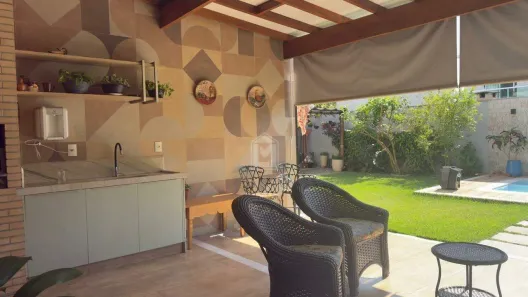 Casa de Condomínio com 3 Quartos à venda, 250m² no Manguinhos, Serra