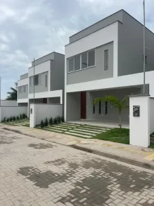 Casa de Condomínio com 4 Quartos à venda, 321m² no Alto do Calhau, São Luís