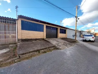 Casa com 2 Quartos à venda, 130m² no Recanto das Emas, Brasília